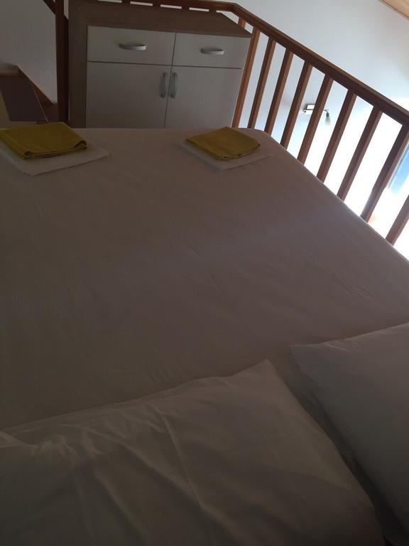 Apartments Dupin Baška Eksteriør billede
