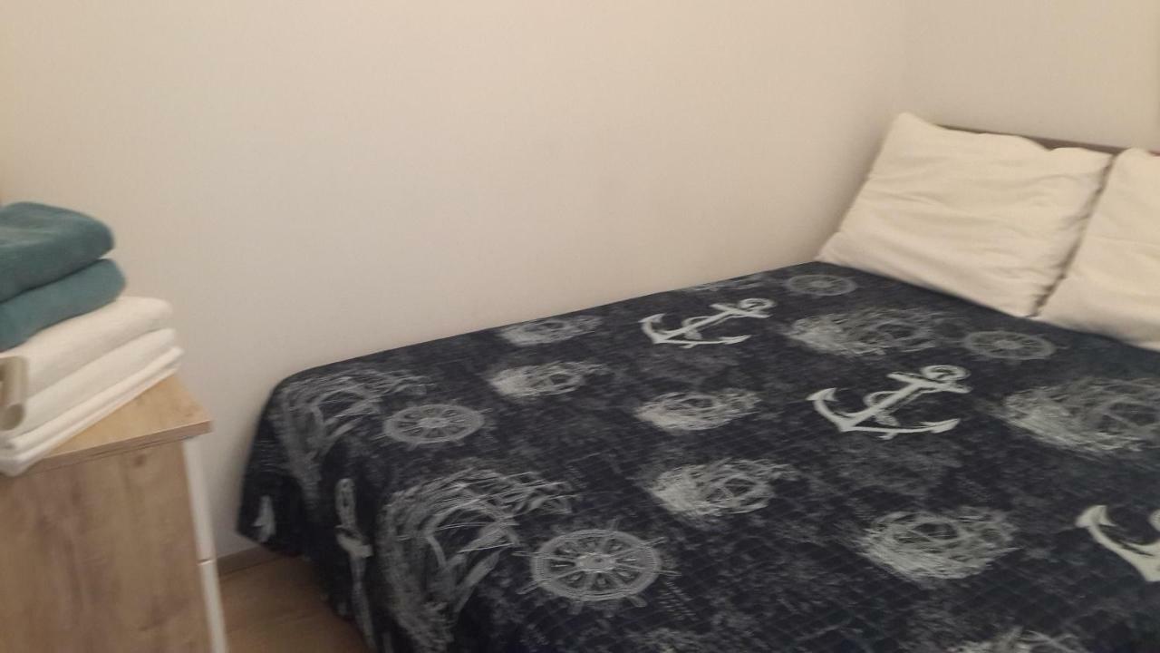 Apartments Dupin Baška Eksteriør billede