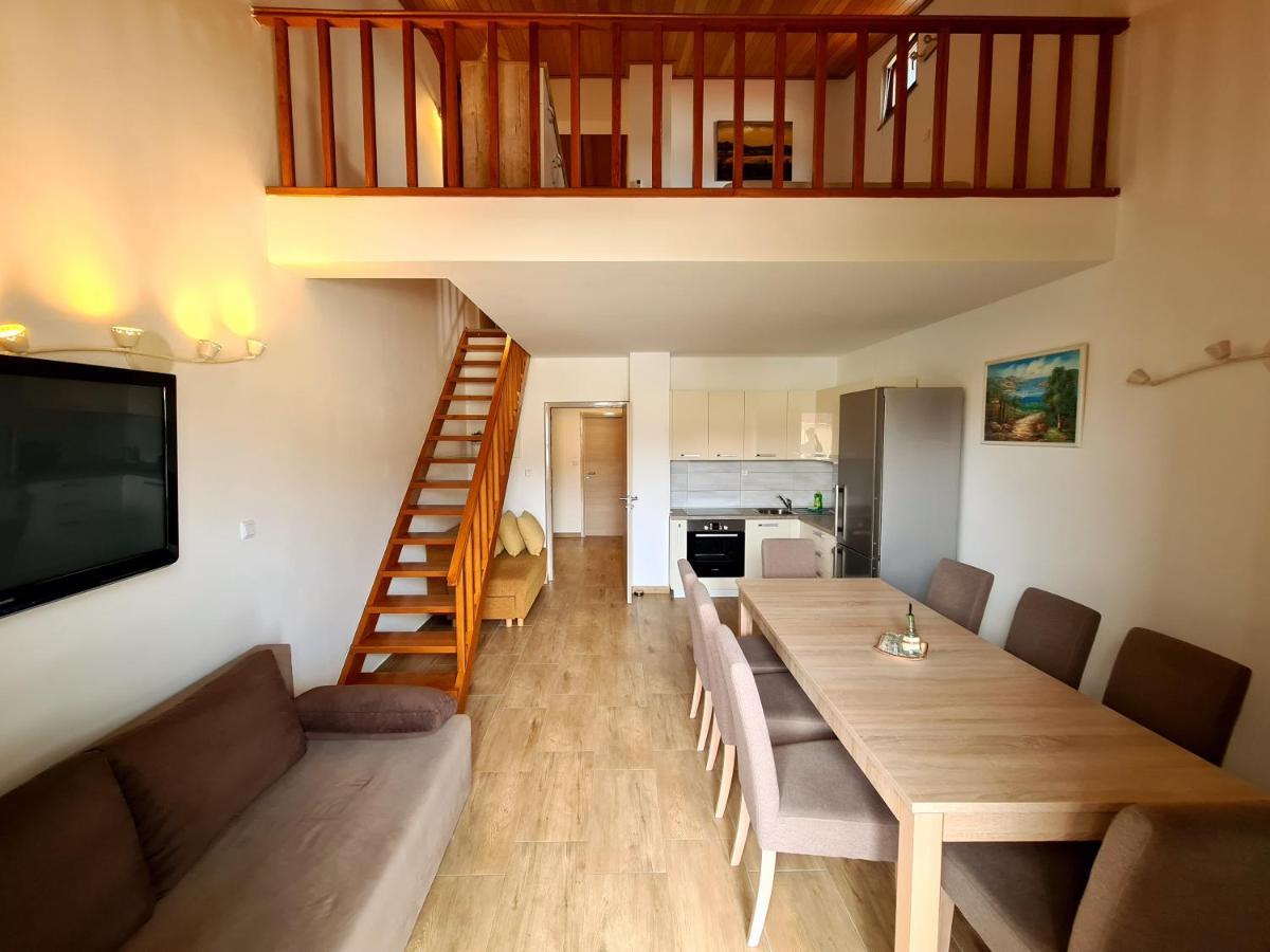 Apartments Dupin Baška Eksteriør billede