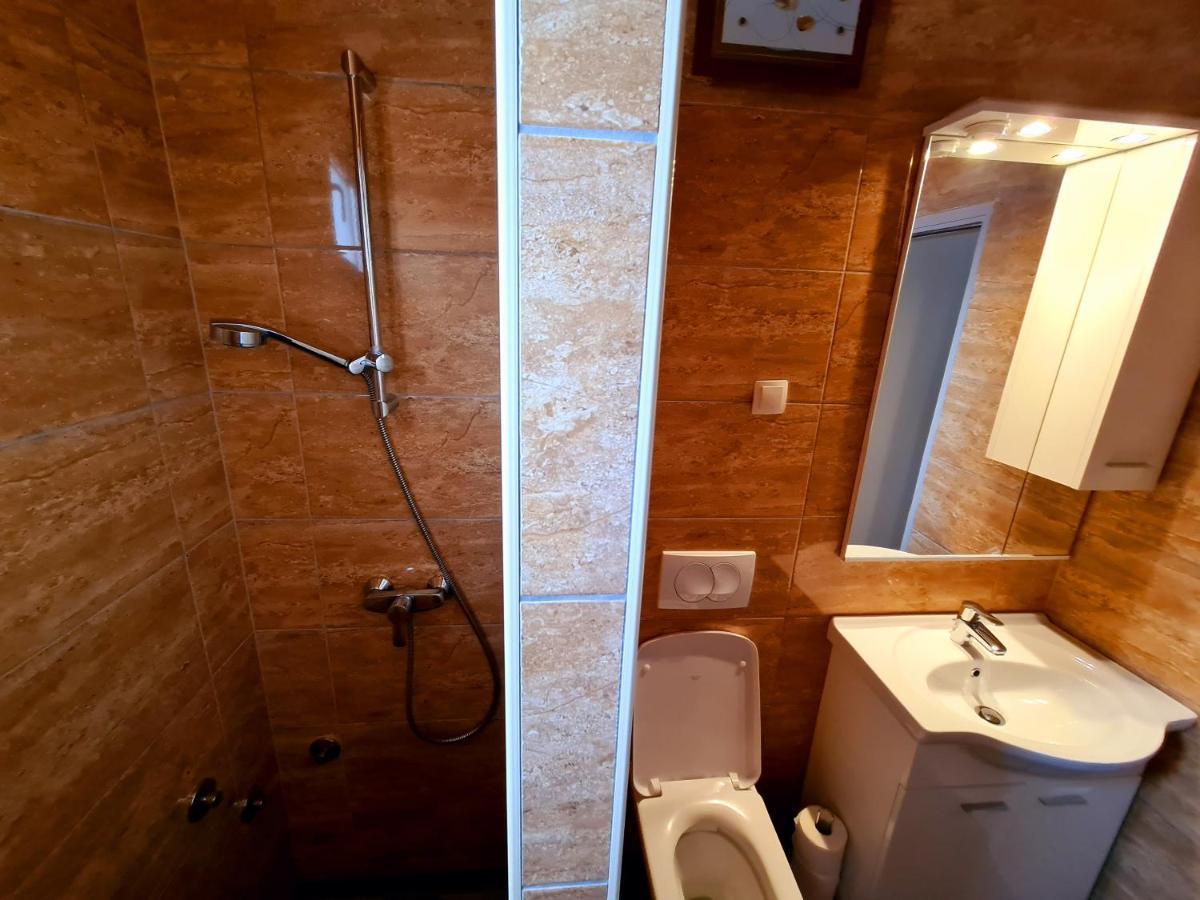 Apartments Dupin Baška Eksteriør billede