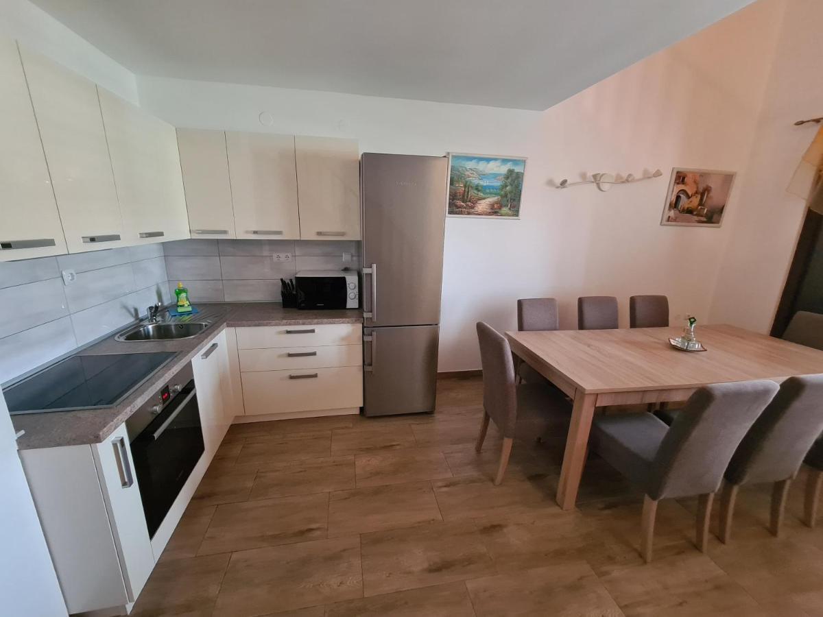Apartments Dupin Baška Eksteriør billede